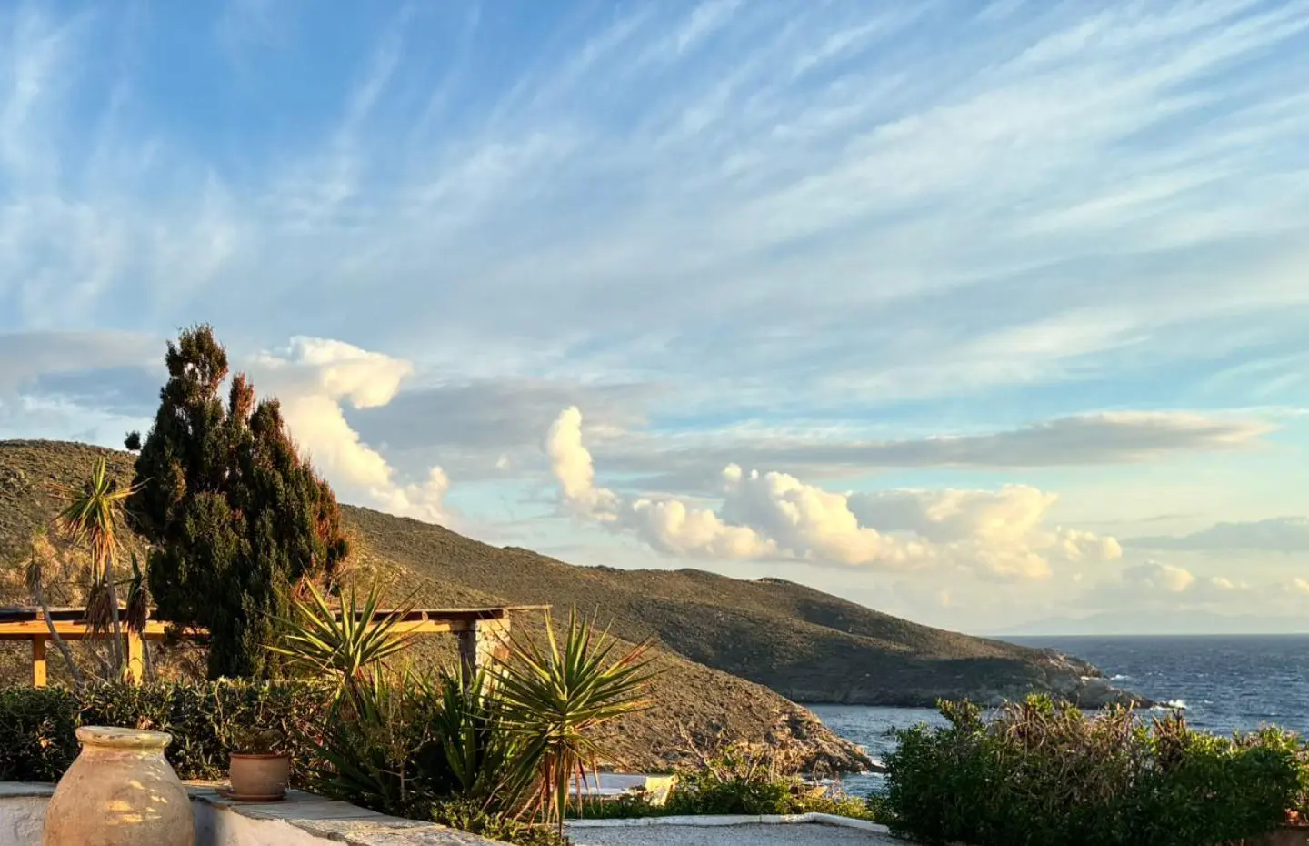 Komito Cliff Terrace